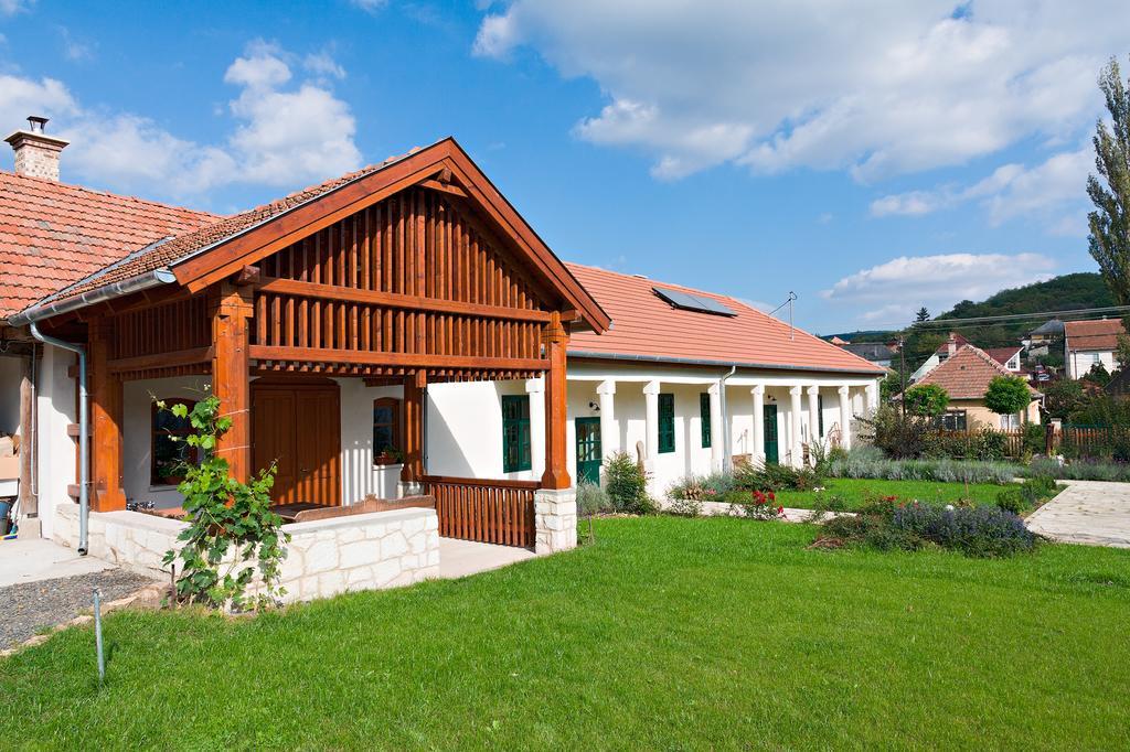 Barta Pince Vendégház Mád Exterior foto